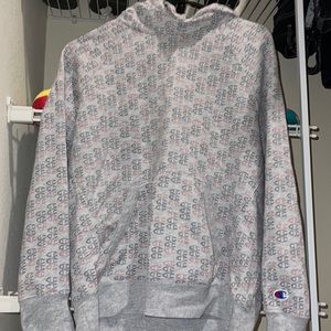 Champion hoodie size M
